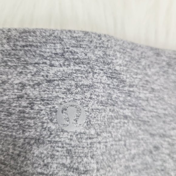 Lululemon Heather Gray Cropped Leggings - Picture 4 of 5